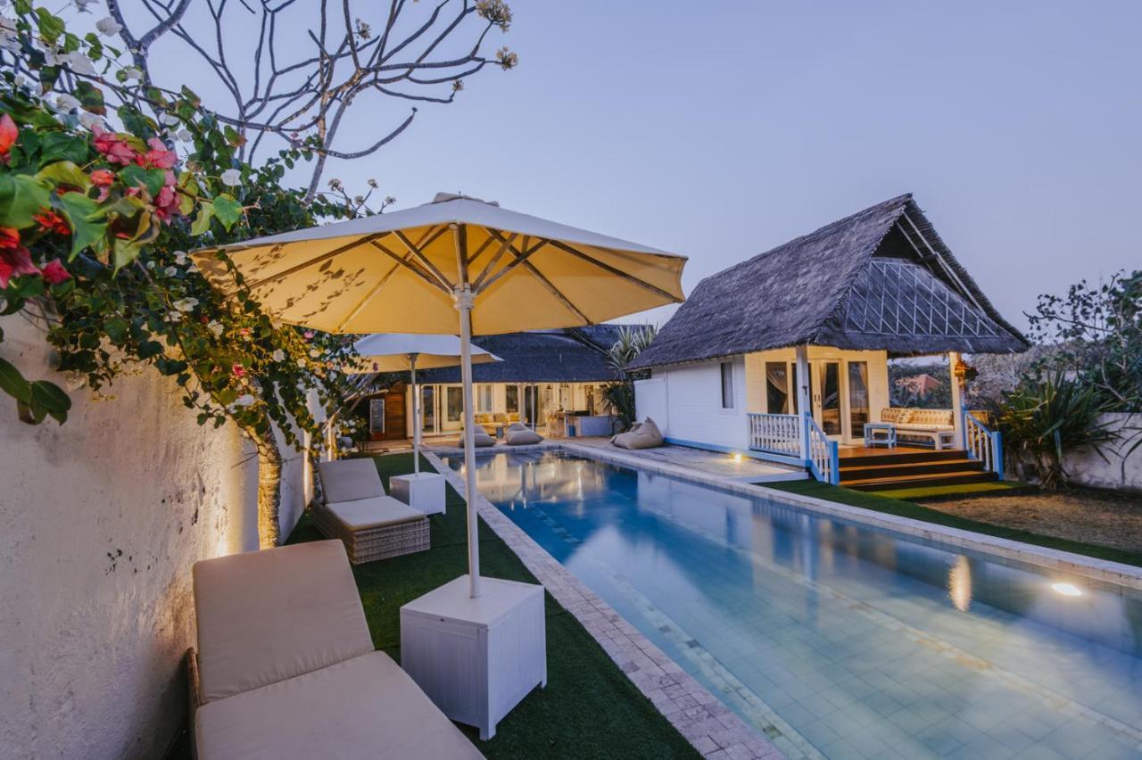 Villa Waru Lembongan Buitenkant foto