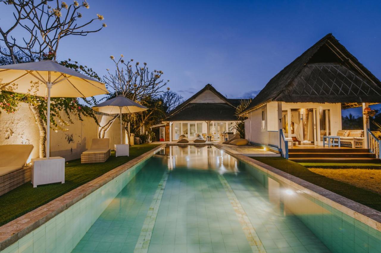 Villa Waru Lembongan Buitenkant foto