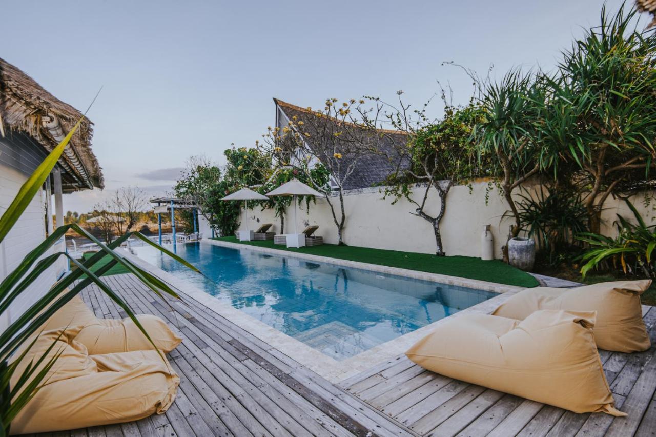 Villa Waru Lembongan Buitenkant foto