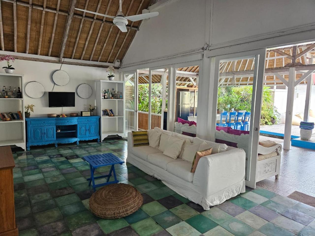 Villa Waru Lembongan Buitenkant foto