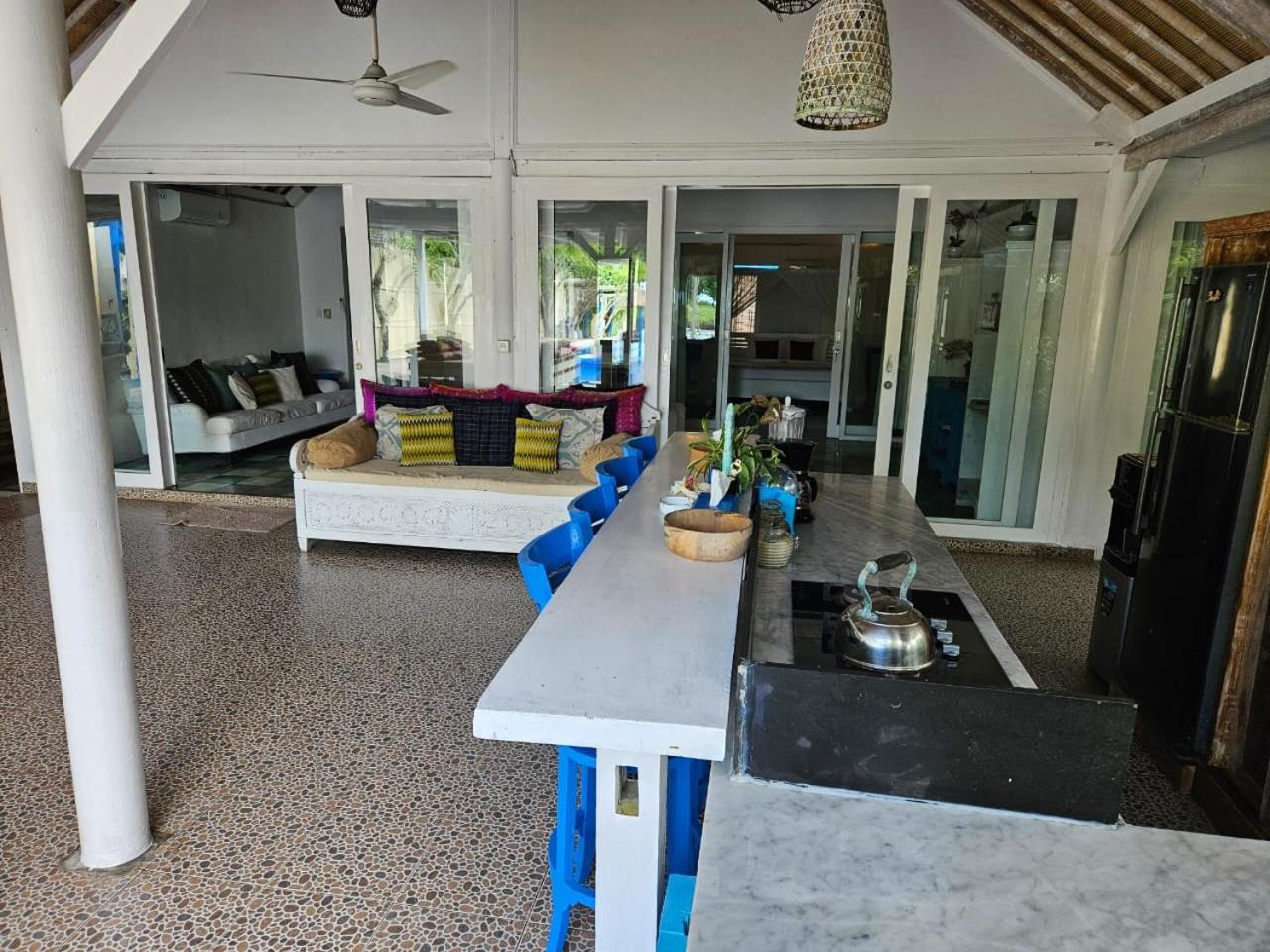 Villa Waru Lembongan Buitenkant foto