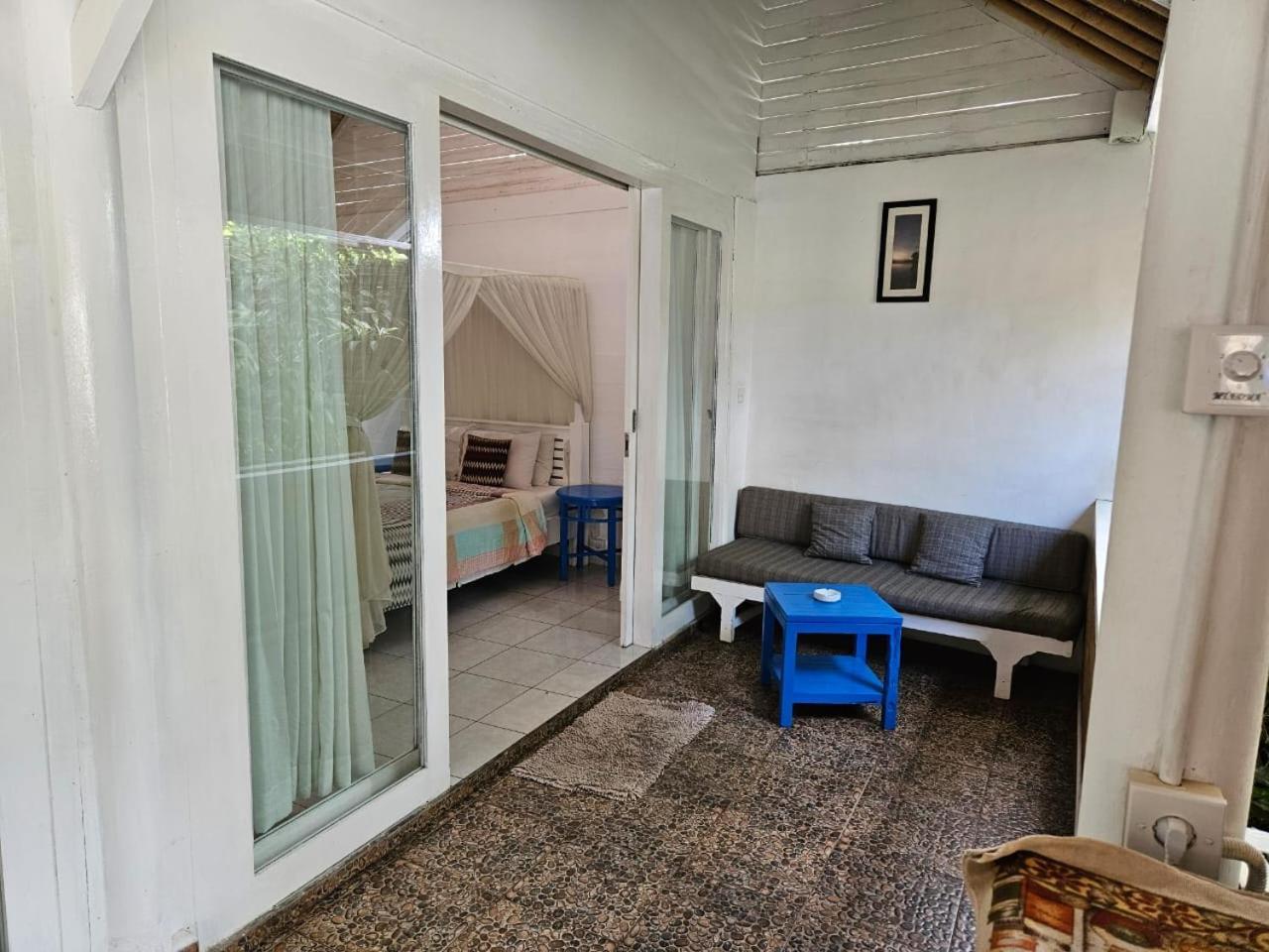 Villa Waru Lembongan Buitenkant foto