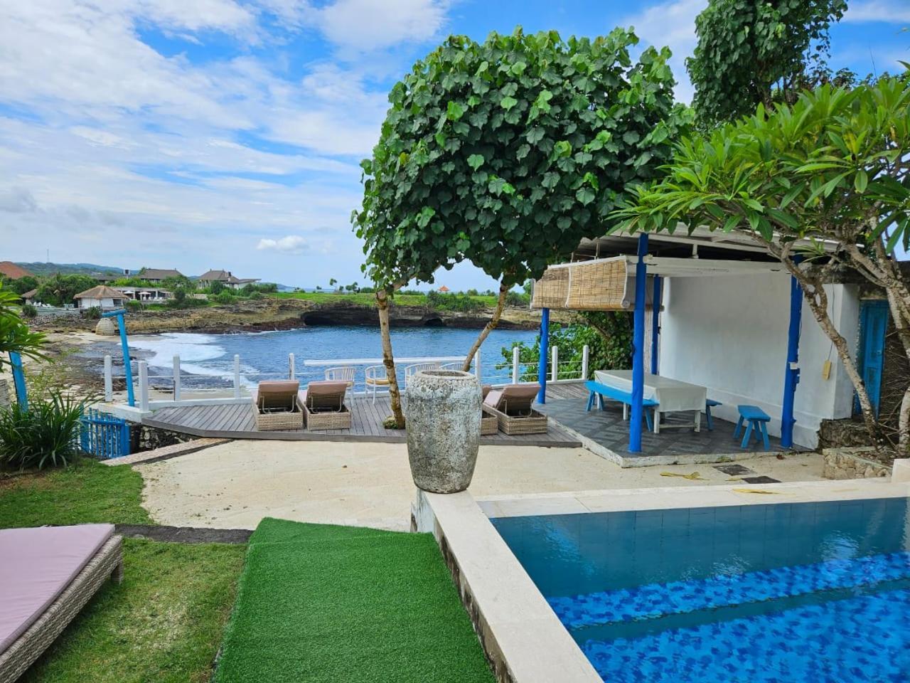 Villa Waru Lembongan Buitenkant foto