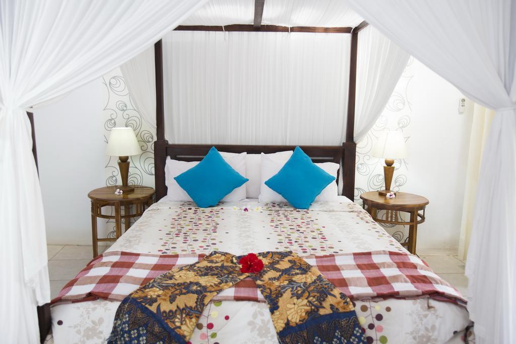 Villa Waru Lembongan Buitenkant foto