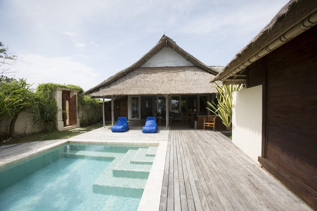 Villa Waru Lembongan Buitenkant foto
